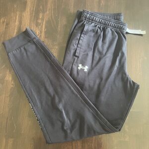 Under armor boys sweatpants, YXL